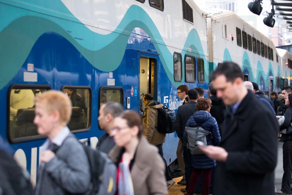 Passengers getting in sounder train 