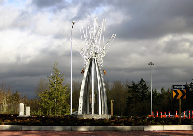 Hi-Five, Miles Pepper, created in 2005 for the Federal Way Transit Center