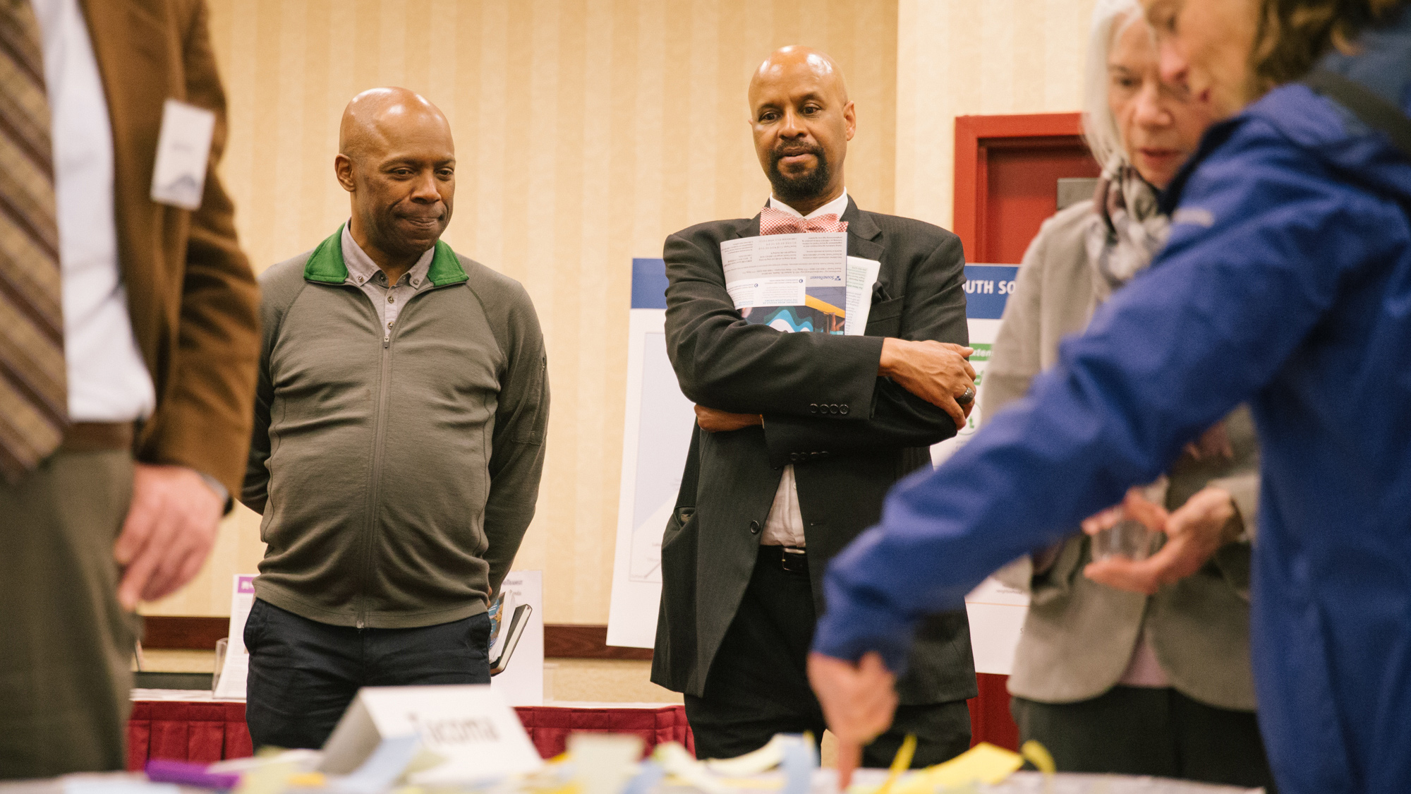 Community members attend a Tacoma Dome Link Extension open house.