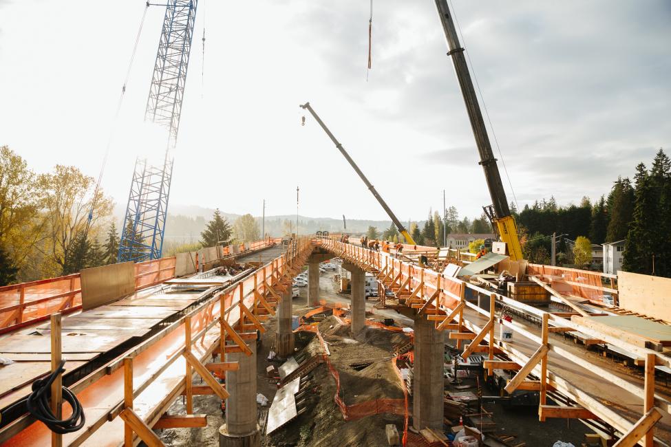 The East Link guideway takes shape above South Bellevue