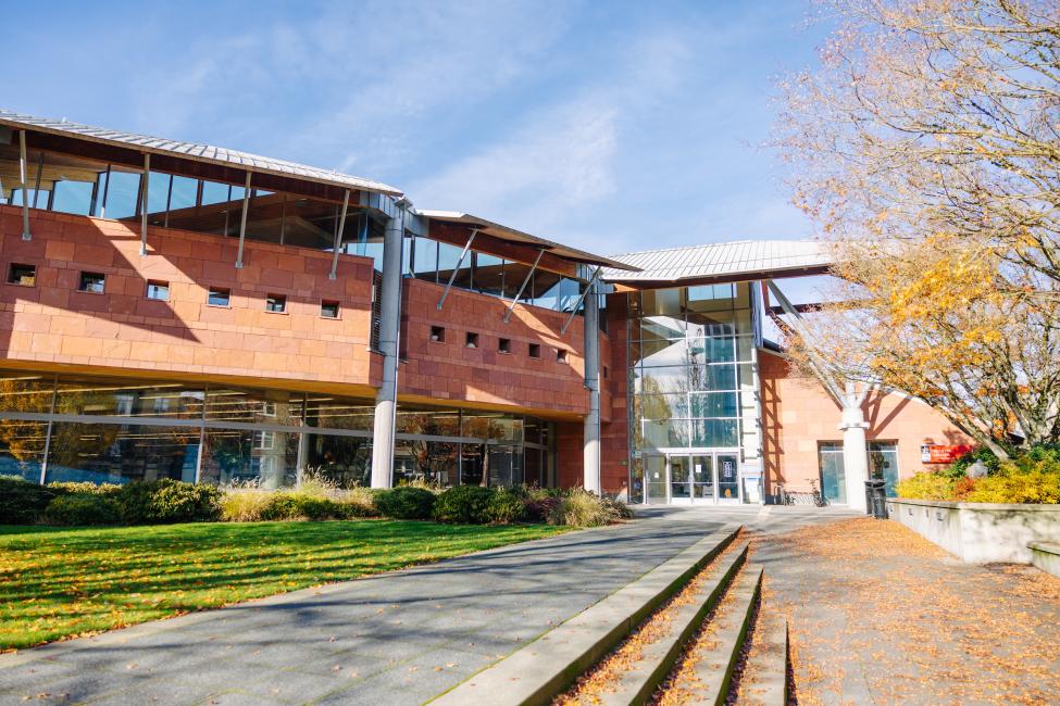 The exterior of the Bellevue Library on a sunny day