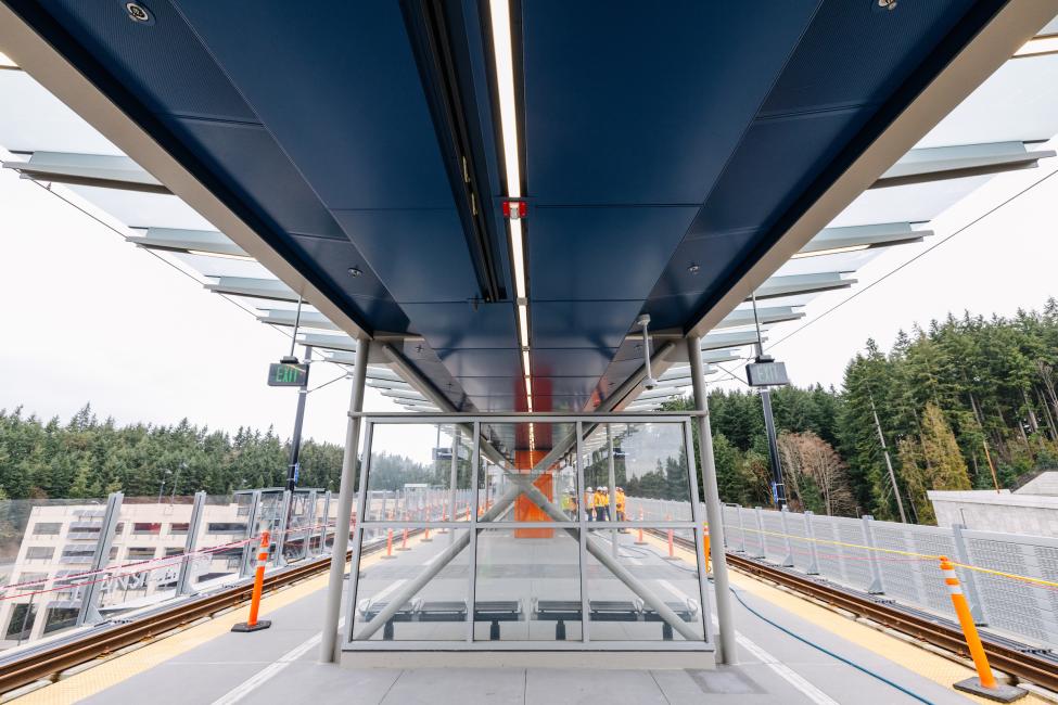 The platform of Mountlake Terrace Station 