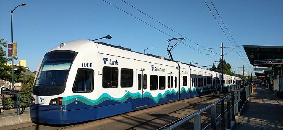 Sound Transit three-car Link light rail train 