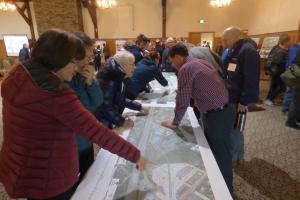 Lynnwood area community members join a recent open house to learn more about the link extension.