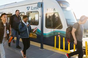 link Angle Lake Station platform