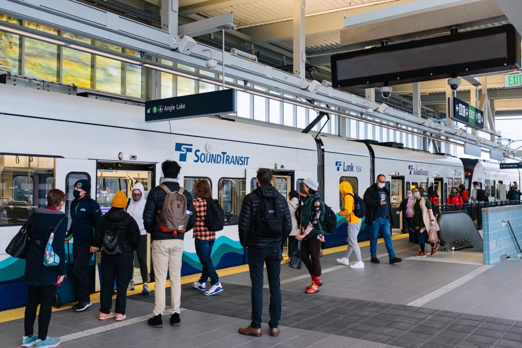 Photo of 1 Line during service at Northgate Station